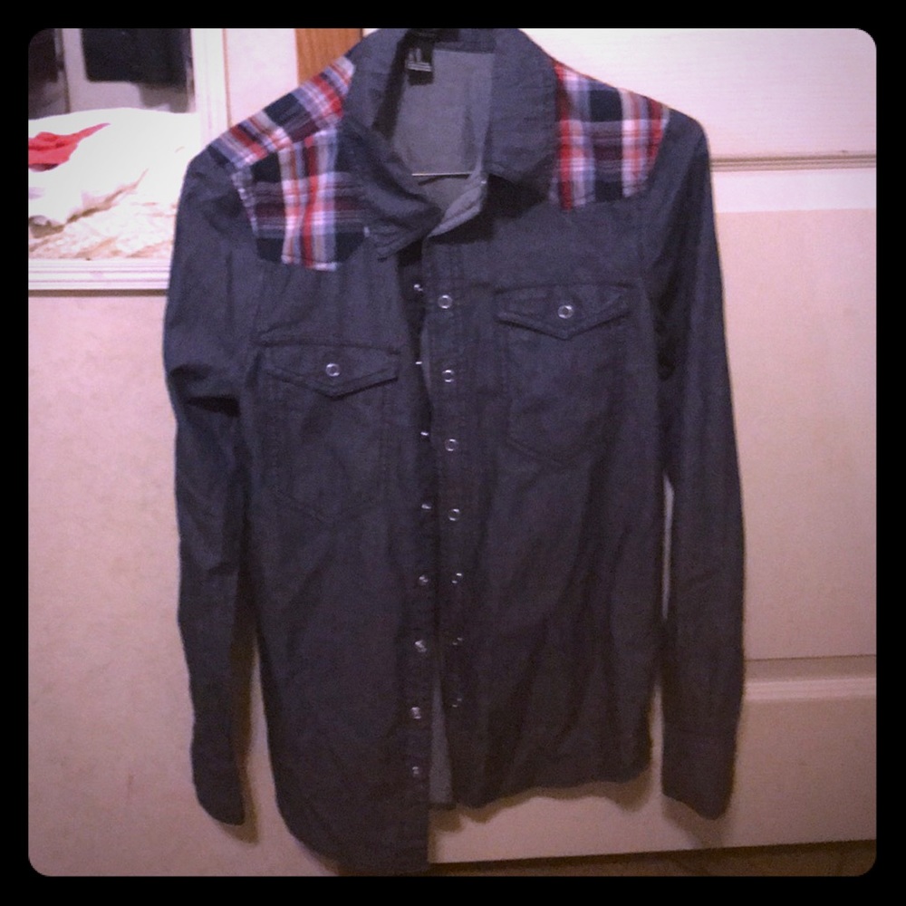 Women’s forever 21 blue Jean shirt